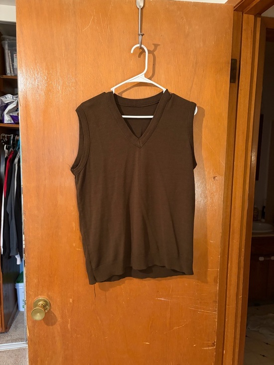 Other - Classic V-Neck Sleeveless Knit Top - Brown